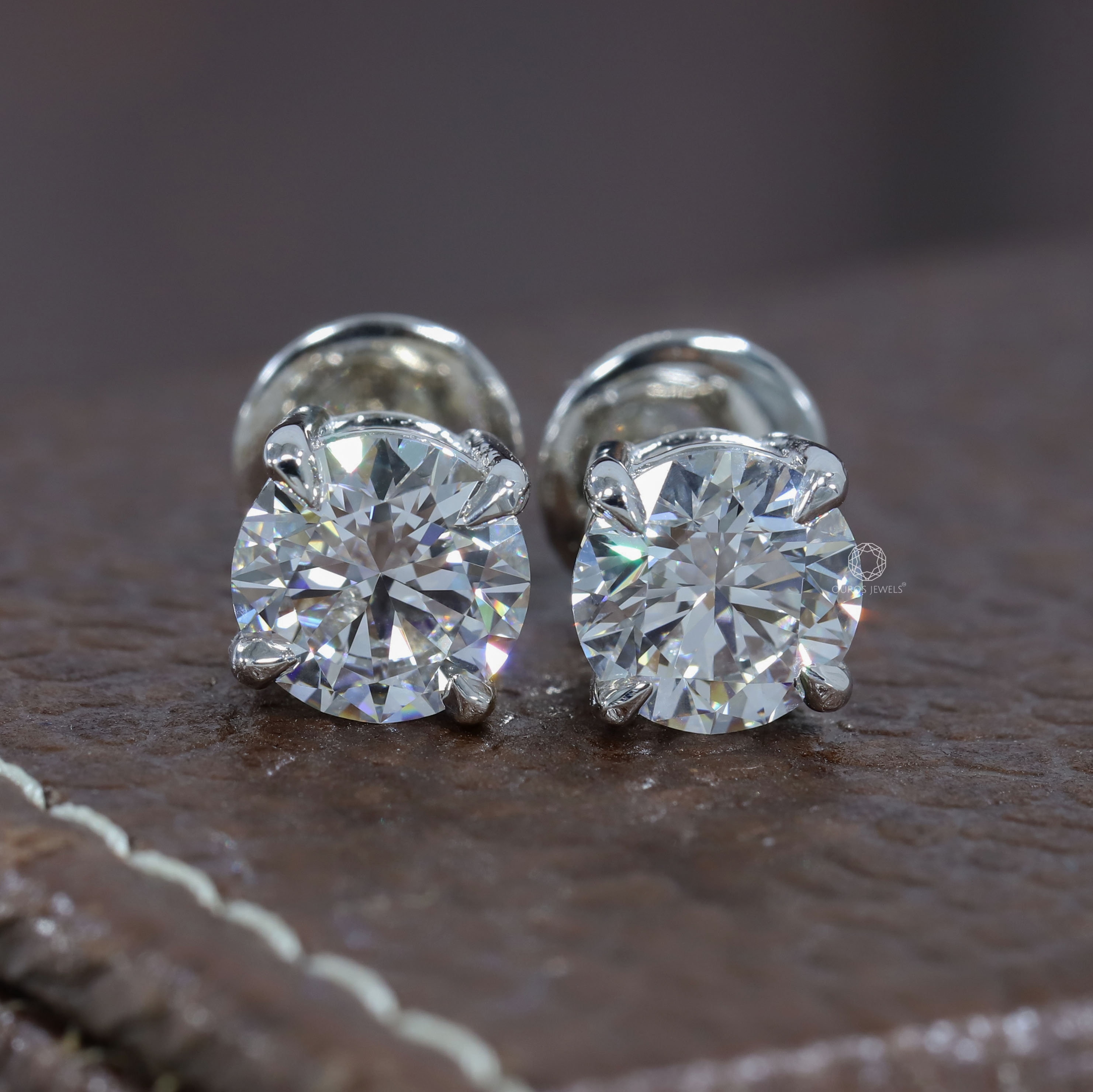 The 15 Best Lab-Grown Diamond Stud Earrings of 2022